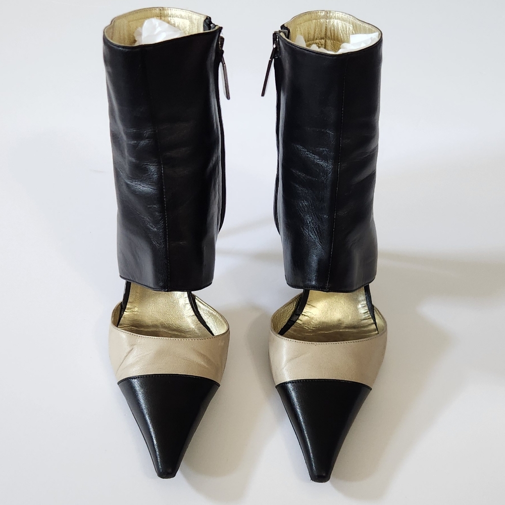CHANEL Black‎ and Cream Heeled Boots - Picture 2 of 16